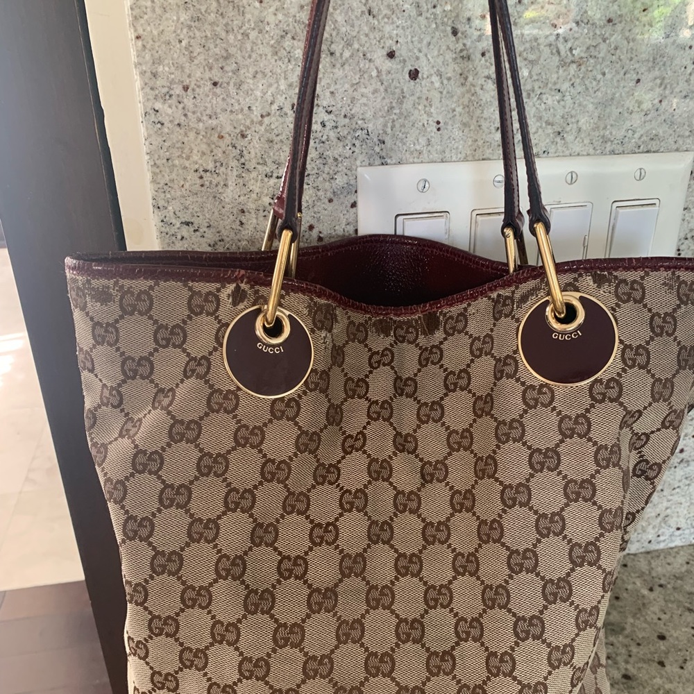 Authentic Gucci Tote Bag GG Canvas, Beige